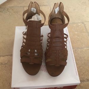 Size 13 American eagle wedges